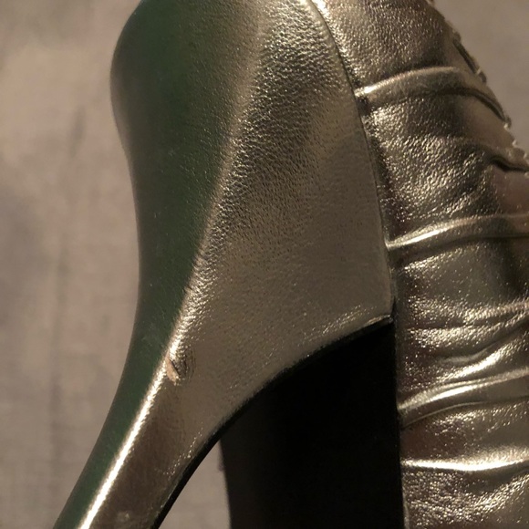 Guess by Marciano Silver Heels Size-10 - Picture 4 of 7